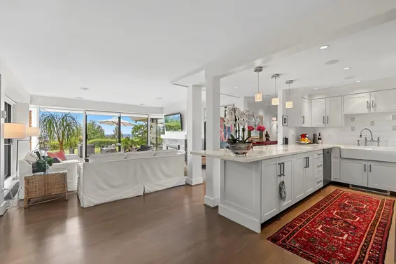 47 2202 Folkestone Way, West Vancouver For Sale - image 10