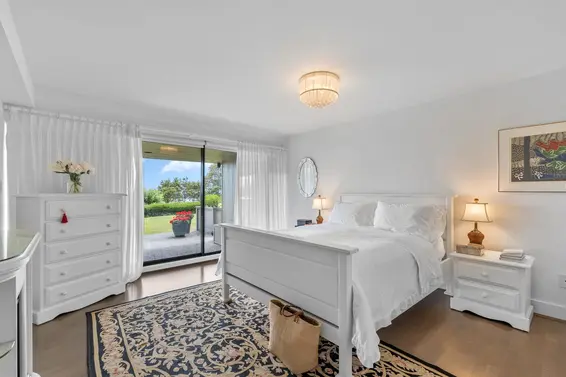 47 2202 Folkestone Way, West Vancouver For Sale - image 16