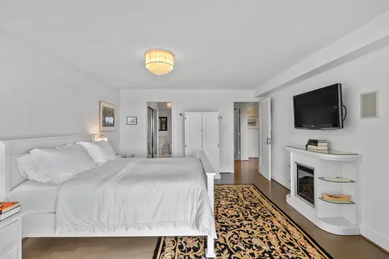 47 2202 Folkestone Way, West Vancouver For Sale - image 17