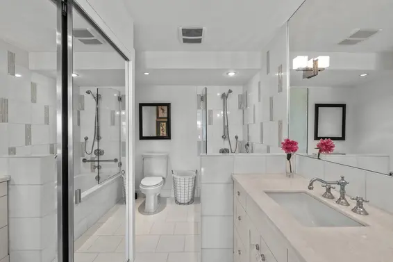47 2202 Folkestone Way, West Vancouver For Sale - image 19