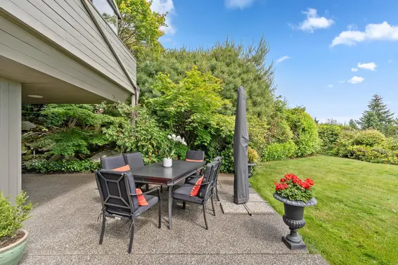 47 2202 Folkestone Way, West Vancouver For Sale - image 24
