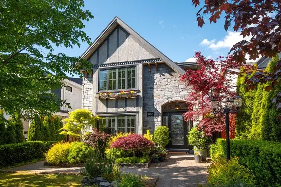 336 West 17th Street, North Vancouver