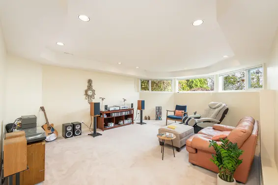 4153 Quarry Court, North Vancouver For Sale - image 32