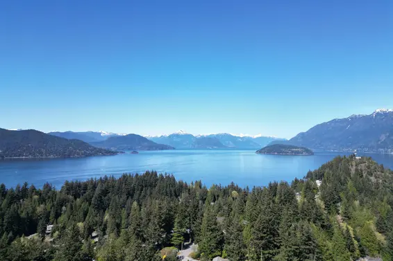 6415 Wellington Avenue, West Vancouver For Sale - image 12