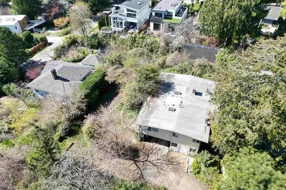 6415 Wellington Avenue, West Vancouver For Sale - image 5