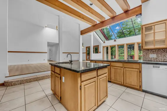 2901 Allan Road, North Vancouver For Sale - image 4