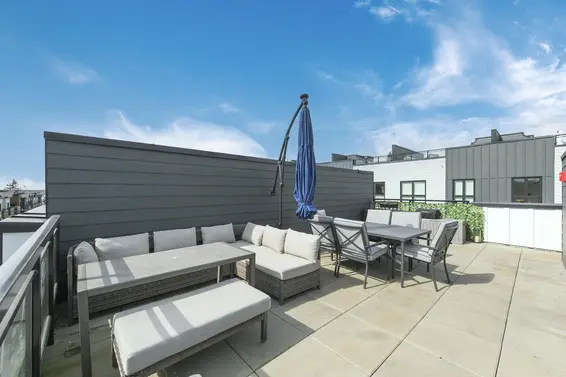 356 555 East 2nd Street, North Vancouver For Sale - image 10