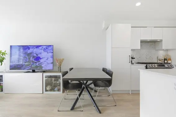 356 555 East 2nd Street, North Vancouver For Sale - image 5