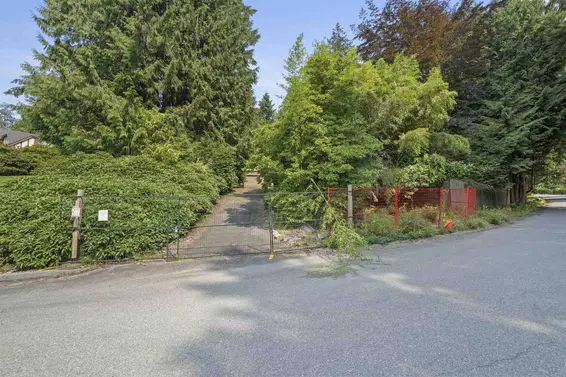 410 Eastcot Road, West Vancouver For Sale - image 12