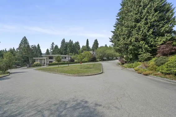 410 Eastcot Road, West Vancouver For Sale - image 13