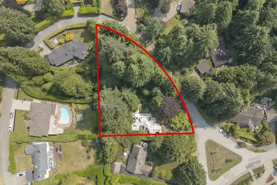 410 Eastcot Road, West Vancouver For Sale - image 4