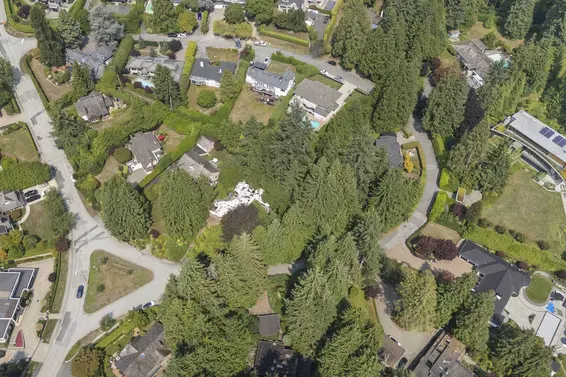 410 Eastcot Road, West Vancouver For Sale - image 6
