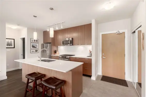 410 1330 Marine Drive, North Vancouver For Sale - image 6