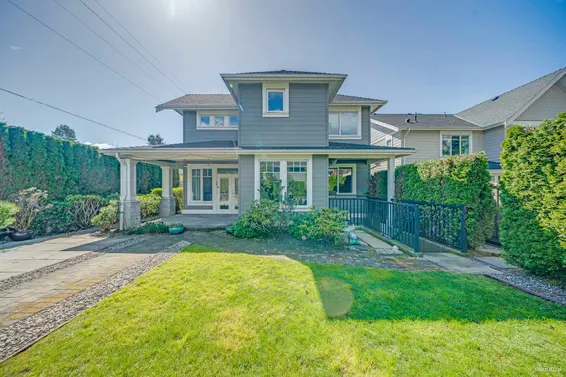 1819 St. Andrews Avenue, North Vancouver