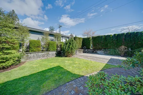 1819 St. Andrews Avenue, North Vancouver For Sale - image 32