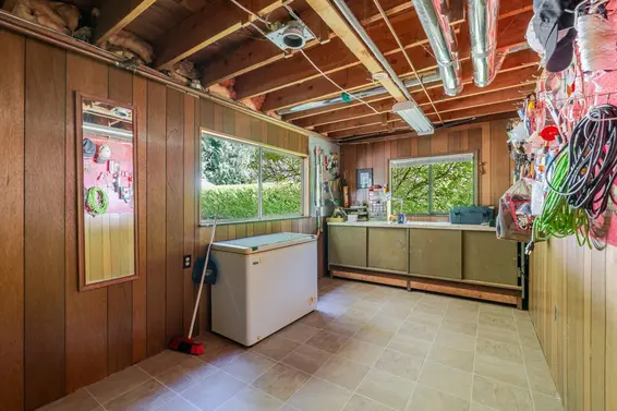 5756 Cranley Drive, West Vancouver For Sale - image 18