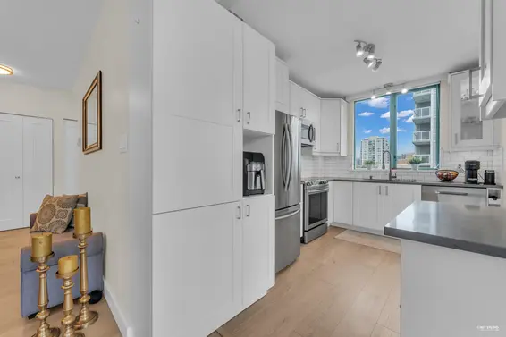 801 140 East 14 Street, North Vancouver For Sale - image 5