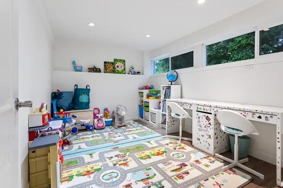 1050 Belvedere Drive, North Vancouver For Sale - image 21