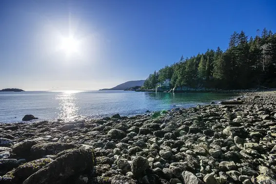 6760 Batchelor Bay Place, West Vancouver For Sale - image 10