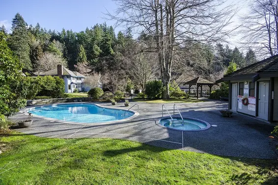 6760 Batchelor Bay Place, West Vancouver For Sale - image 12