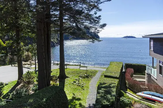 6760 Batchelor Bay Place, West Vancouver For Sale - image 9