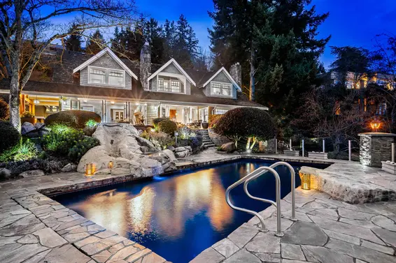 3460 Mathers Avenue, West Vancouver