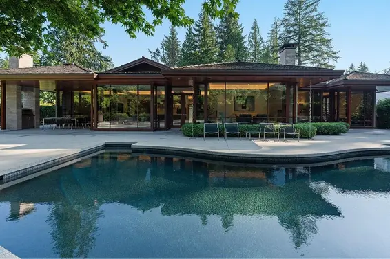 375 Hidhurst Place, West Vancouver