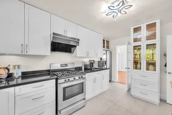 1165 Mathers Avenue, West Vancouver For Sale - image 16
