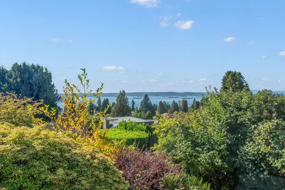 1165 Mathers Avenue, West Vancouver For Sale - image 2