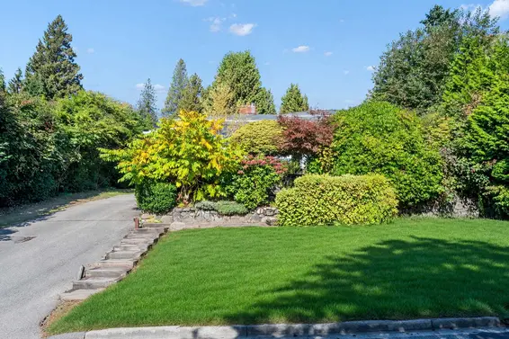 1165 Mathers Avenue, West Vancouver For Sale - image 35