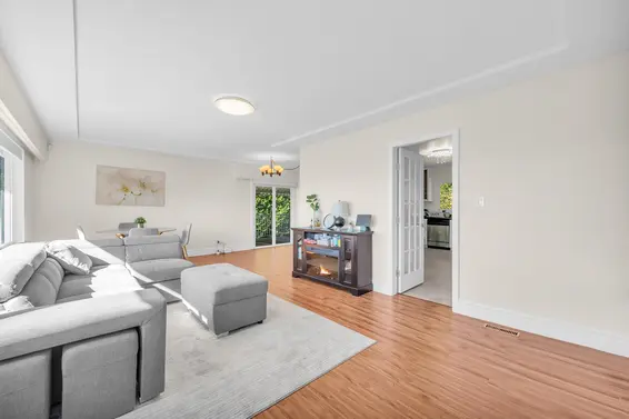 1165 Mathers Avenue, West Vancouver For Sale - image 7