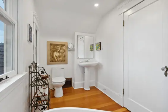 349 East 24th Street, North Vancouver For Sale - image 20