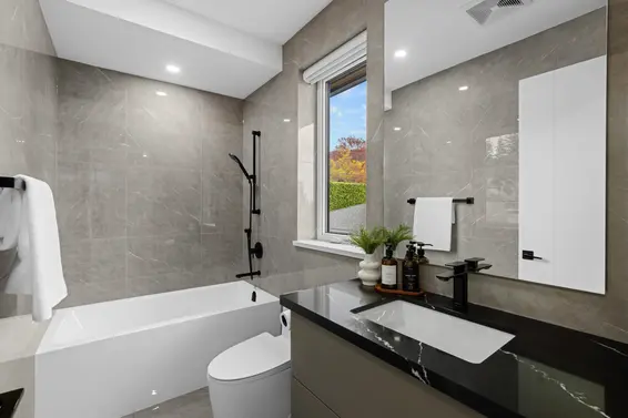 976 Melbourne Avenue, North Vancouver For Sale - image 19