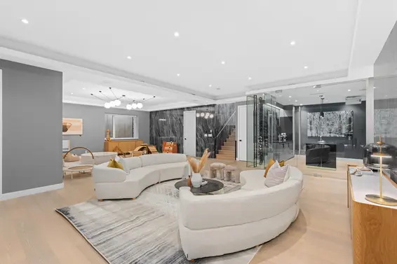 976 Melbourne Avenue, North Vancouver For Sale - image 22