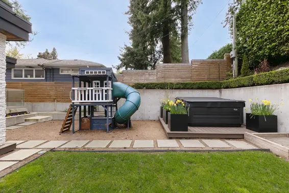 976 Melbourne Avenue, North Vancouver For Sale - image 28