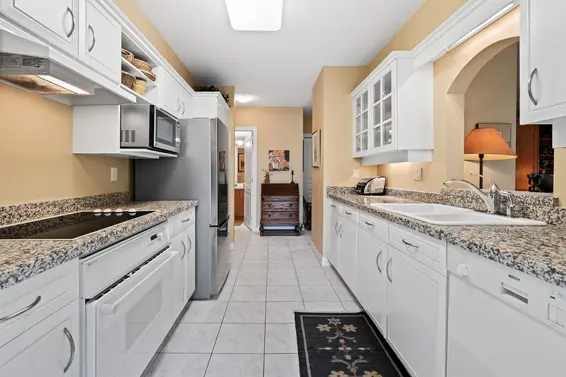 302 588 16th Street, West Vancouver For Sale - image 15