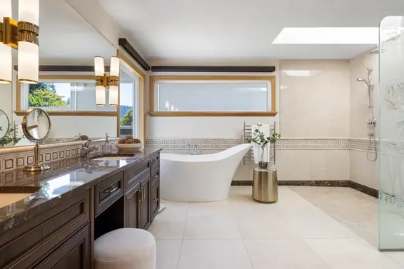 588 Lowry Lane, North Vancouver For Sale - image 18