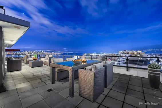 PH3 162 Victory Ship Way, North Vancouver