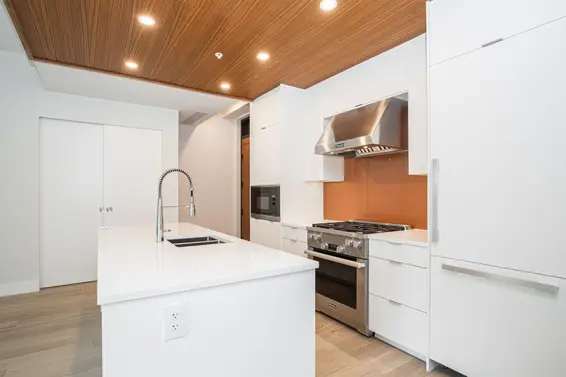 402 6699 Nelson Avenue, West Vancouver For Sale - image 2