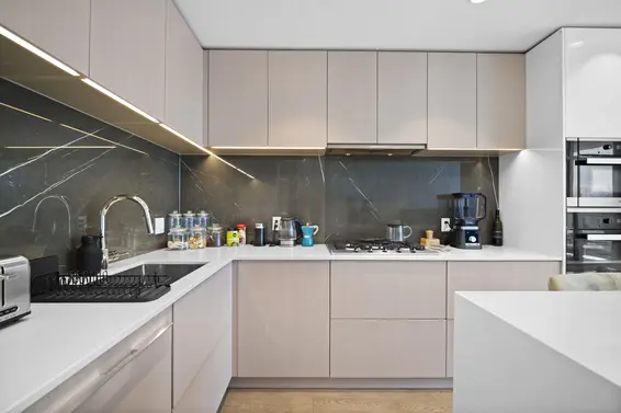 505 1675 Lions Gate Lane, North Vancouver For Sale - image 3