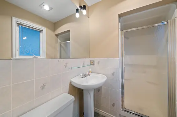 3563 Sykes Road, North Vancouver For Sale - image 12