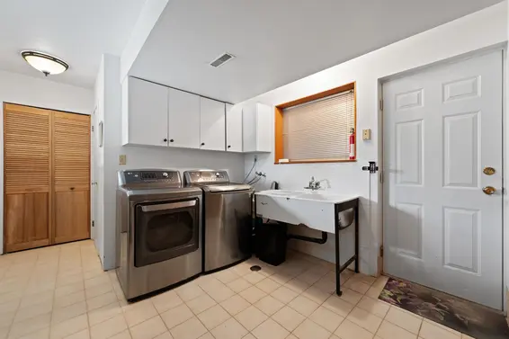 3563 Sykes Road, North Vancouver For Sale - image 20