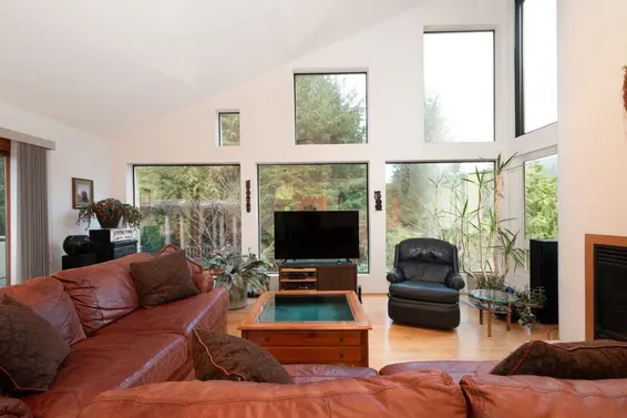 1605 Lockehaven Road, North Vancouver For Sale - image 8