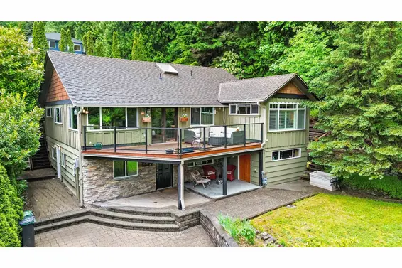 2591 Caledonia Avenue, North Vancouver