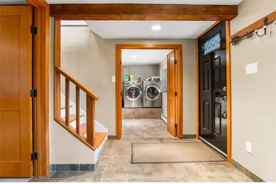 2591 Caledonia Avenue, North Vancouver For Sale - image 10