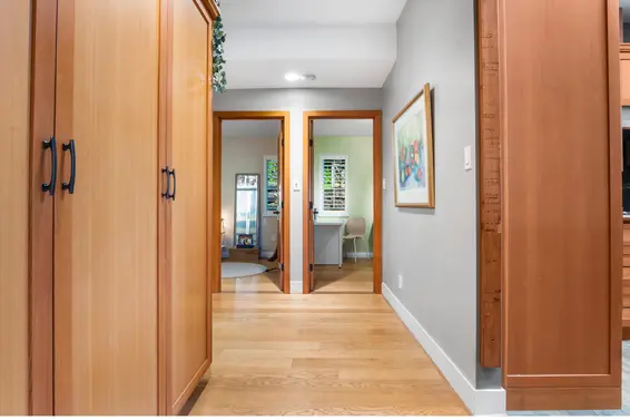 2591 Caledonia Avenue, North Vancouver For Sale - image 12