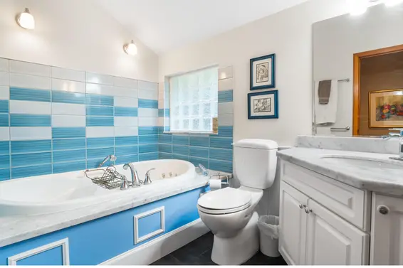 2591 Caledonia Avenue, North Vancouver For Sale - image 29