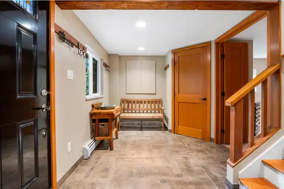 2591 Caledonia Avenue, North Vancouver For Sale - image 3