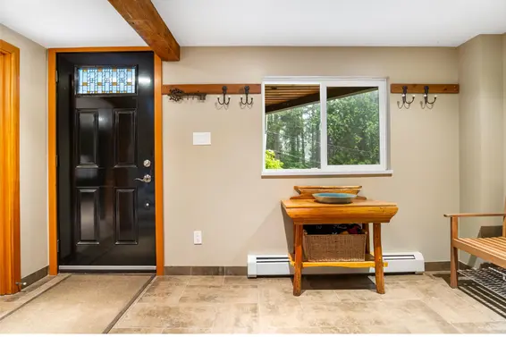 2591 Caledonia Avenue, North Vancouver For Sale - image 4