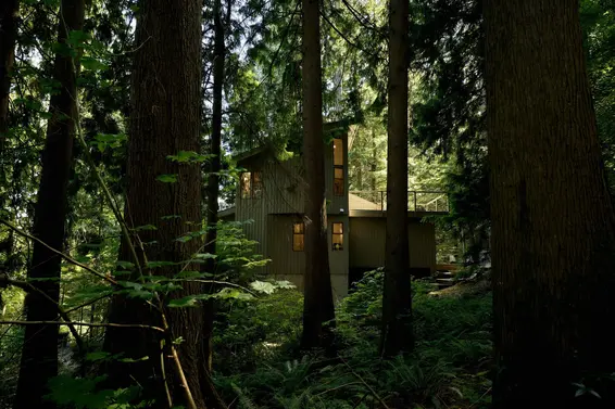 4759 Mountain Highway, North Vancouver